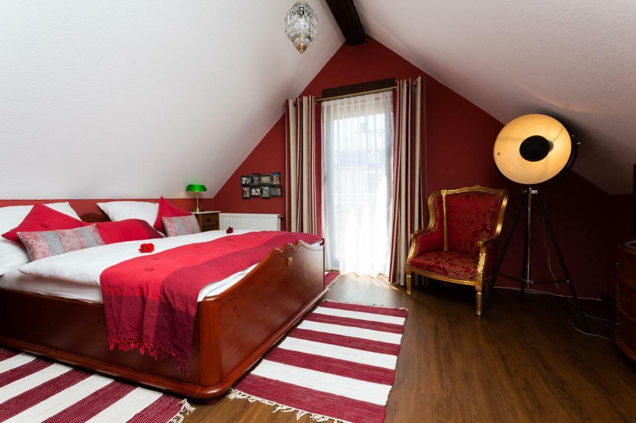 Villa Cantare โอเบิร์นบวร์ก อัม มาน ภายนอก รูปภาพ